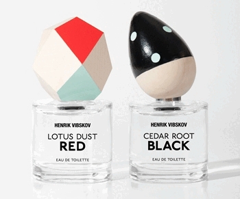 Lotus Dust Red и Cedar Root Black от Henrik Vibskov